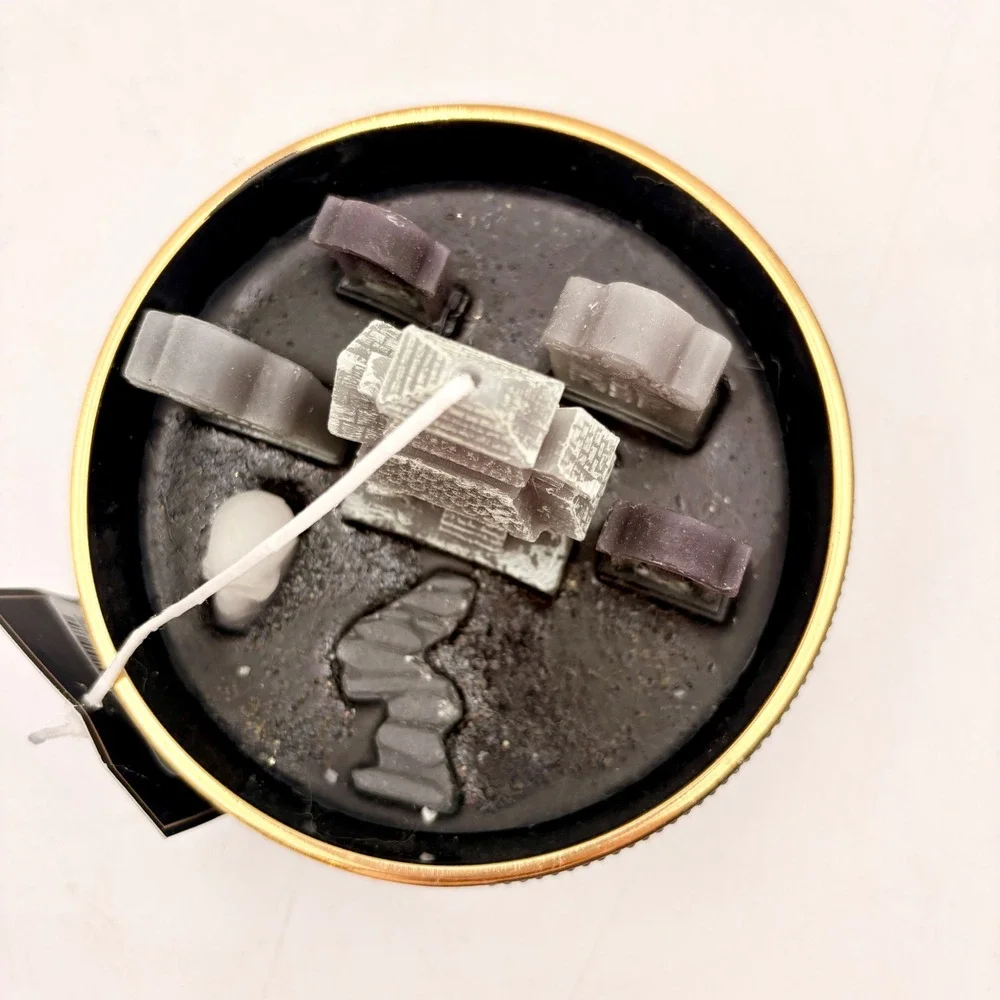 Christian Siriano New York‎ Halloween Haunted House Graveyard Candle Black Gold
